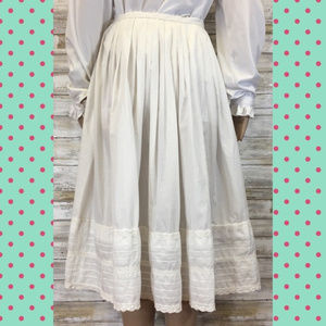 Vintage Skirts - Vintage Liz Claiborne White Full Prairie Skirt Vintage Skirts - Vintage Liz Claiborne White Full Prairie Skirt